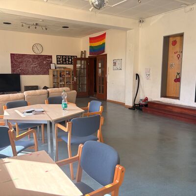 Bild vergr&ouml;&szlig;ern: Jugendzentrum - Großer Raum