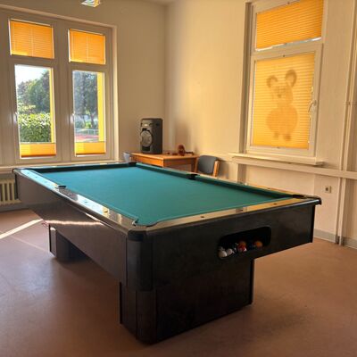 Bild vergr&ouml;&szlig;ern: Jugendzentrum - Billardtisch