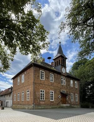 Bild vergr&ouml;&szlig;ern: Dorfgemeinschaftshaus Neuwallmoden Außenansicht